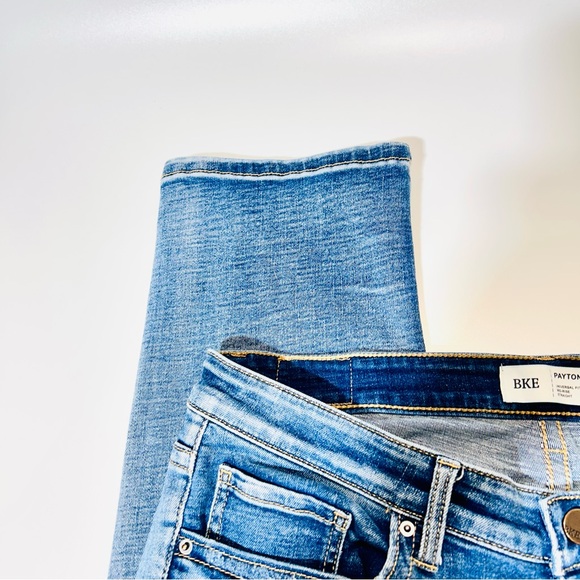 BKE jeans Payton Mid Rise Straight leg jeans distressed stretchy women Size 32 - Picture 5 of 12